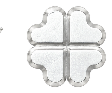 Clover charm